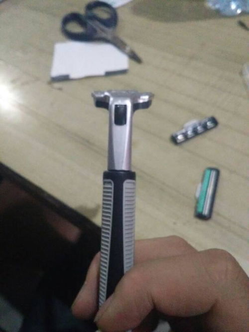 宠物狗剃须刀怎么换刀片