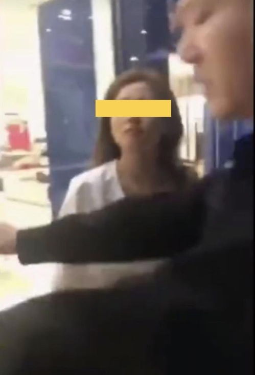 宠物狗不牵绳怎么劝说他