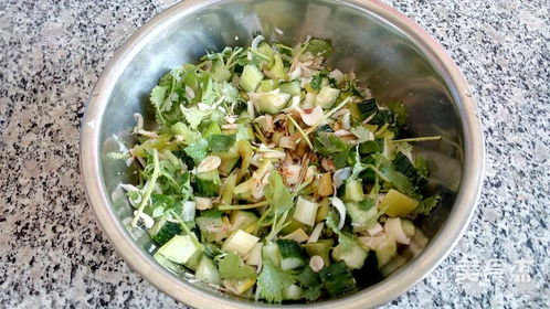 宠物猫怎么拌饭菜