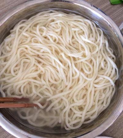 给宠物狗煮面条怎么做的